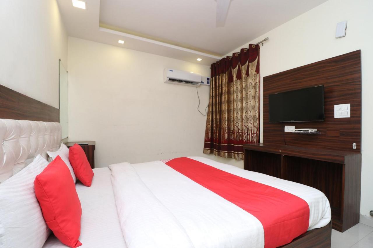Hotel Golden Heart อัมริตสา ภายนอก รูปภาพ