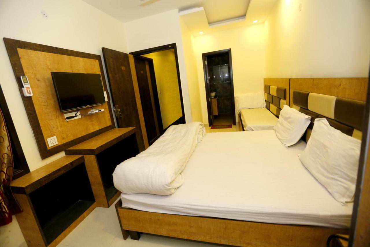 Hotel Golden Heart อัมริตสา ภายนอก รูปภาพ