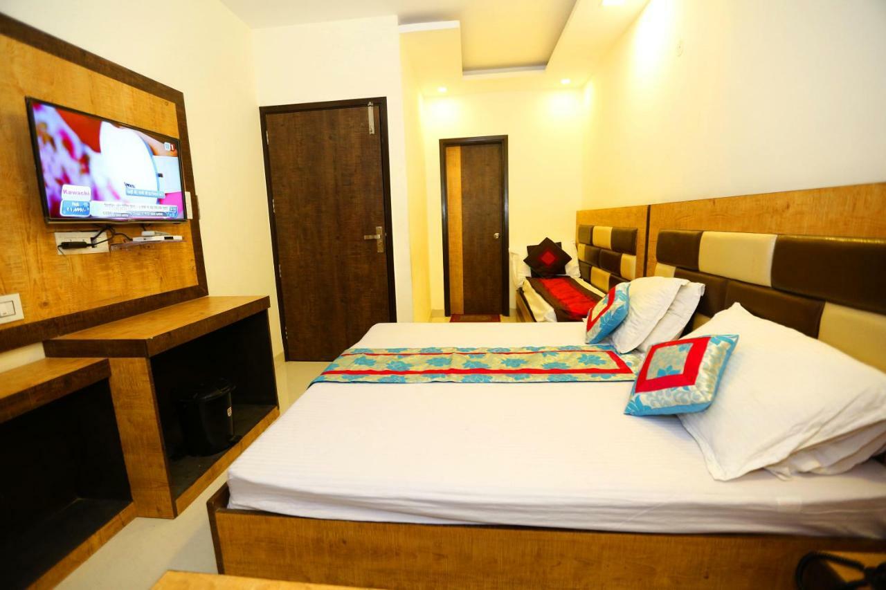 Hotel Golden Heart อัมริตสา ภายนอก รูปภาพ