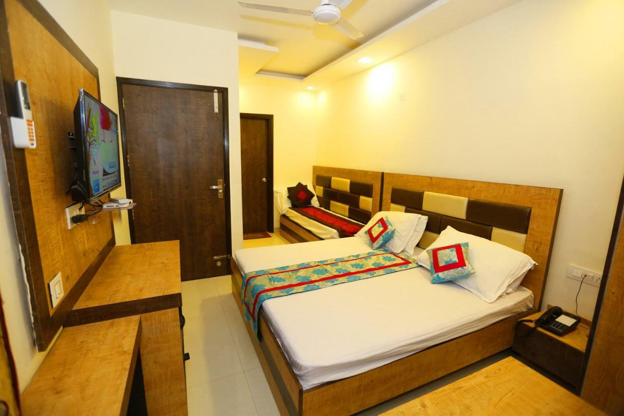 Hotel Golden Heart อัมริตสา ภายนอก รูปภาพ
