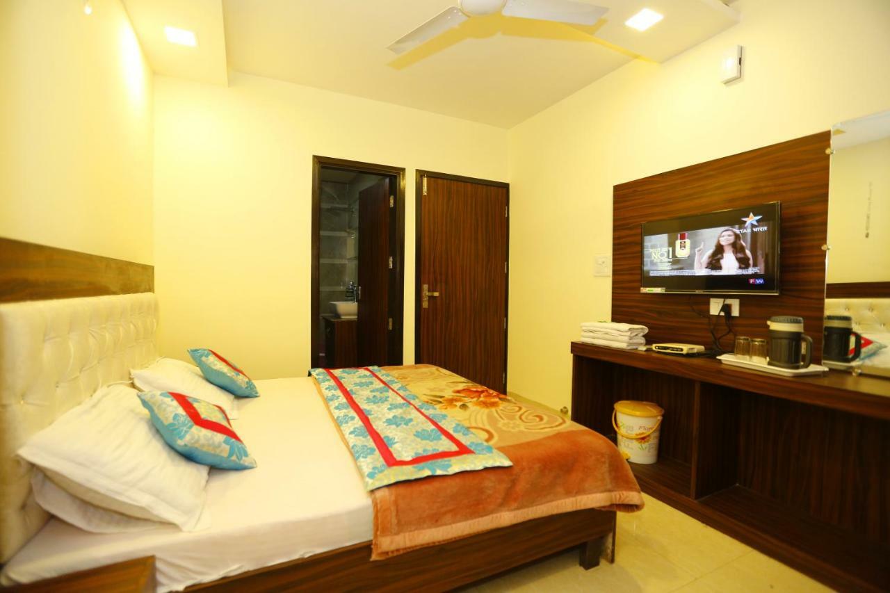 Hotel Golden Heart อัมริตสา ภายนอก รูปภาพ