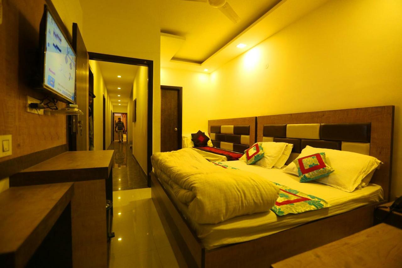 Hotel Golden Heart อัมริตสา ภายนอก รูปภาพ